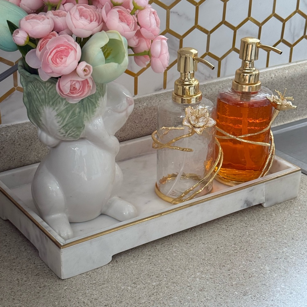 Bandeja de marble  con orilla dorada
